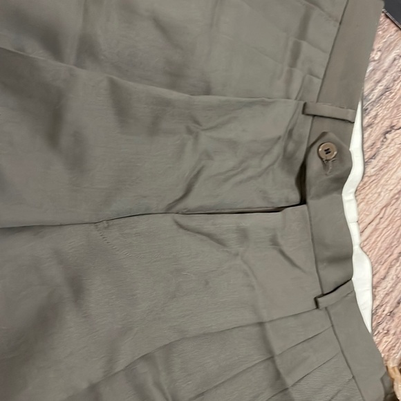 Dress pants $15 - Picture 1 of 3